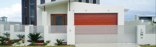 Front fencing with slats